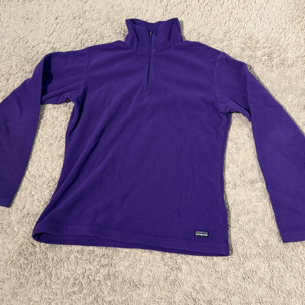 Patagonia Women's Purple Fleece Quarterzip